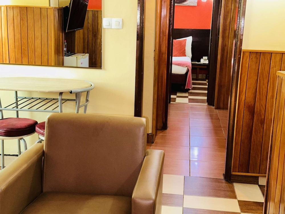 YaahoT Hotel — 8