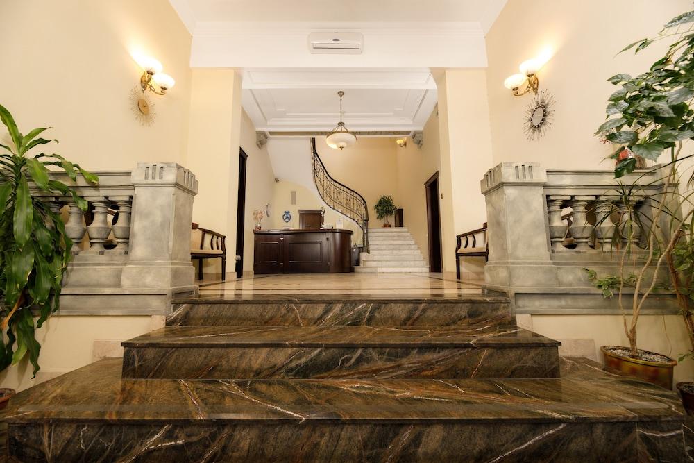 Atrium Hotel Ateneu City Center — 10