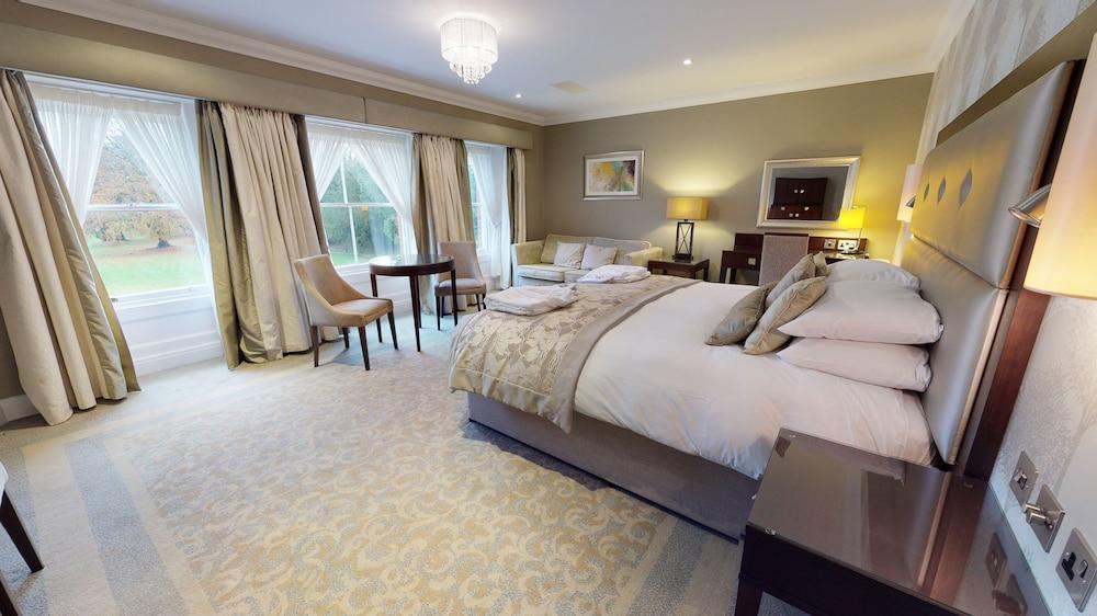 Oakley Hall — 8