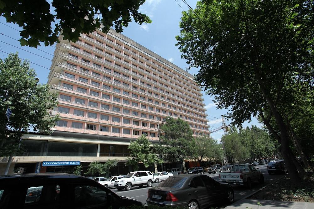 ANI PLAZA HOTEL — 5