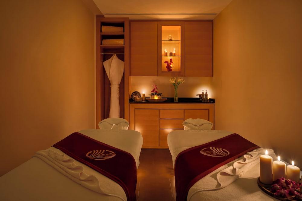 Park Rotana — 8