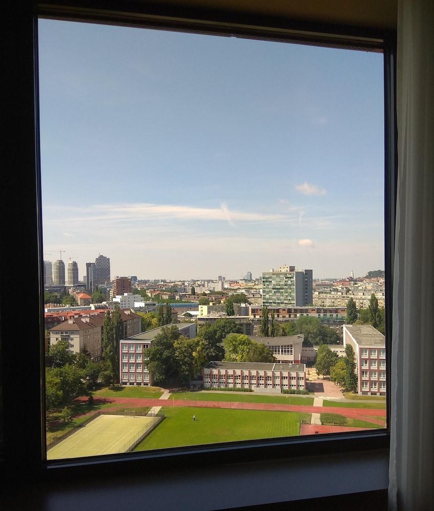 Lindner Hotel Bratislava, Part of Jdv by Hyatt — 6