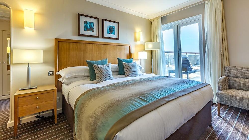 L'horizon Beach Hotel And Spa — 10