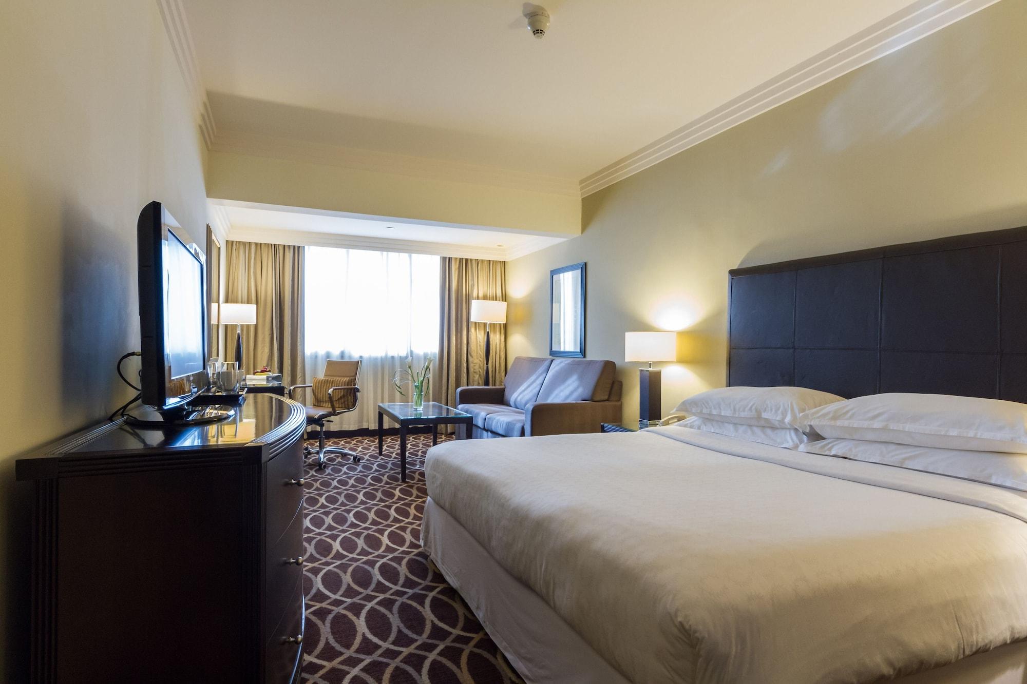 Sunday Suites Excelsior Hotel Deira (formerly Sheraton Deira) — 5