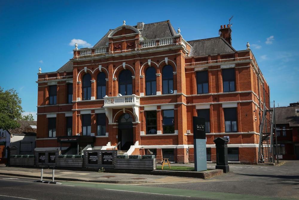 Trafford Hall Hotel Manchester, Trademark Collection by Wyndham