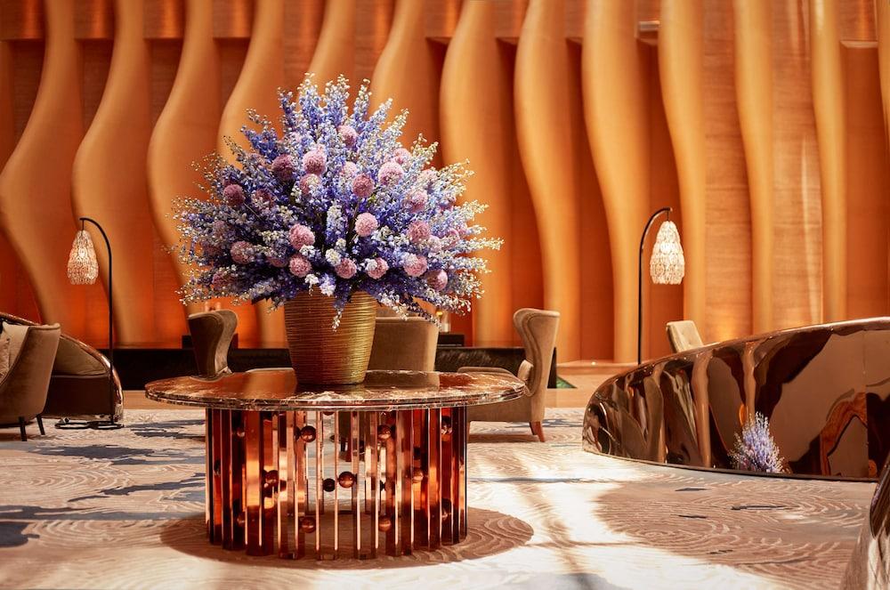 Grand Hyatt Abu Dhabi Hotel and Residences Emirates Pearl