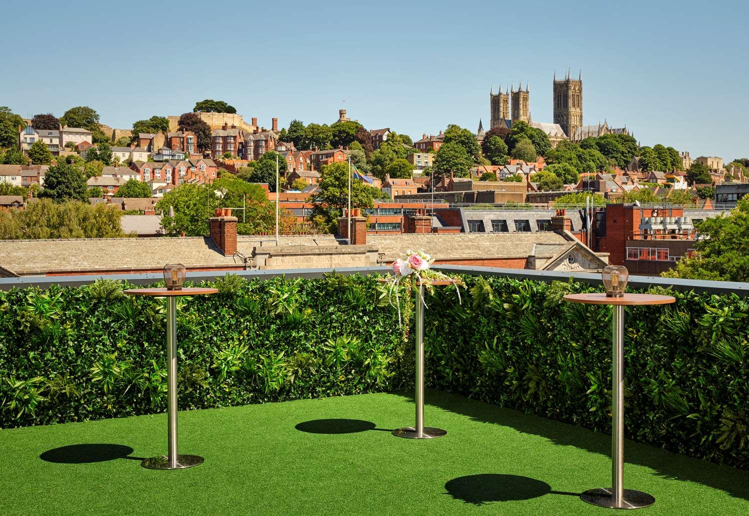 Doubletree By Hilton Lincoln — 2