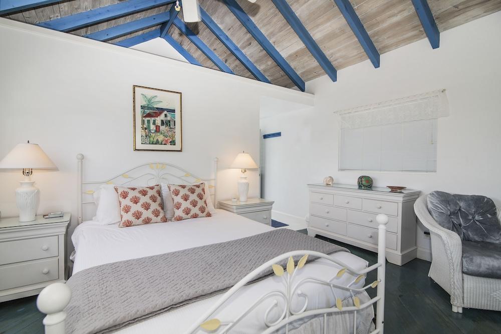 Grace Bay Beach Ocean Villas — 10