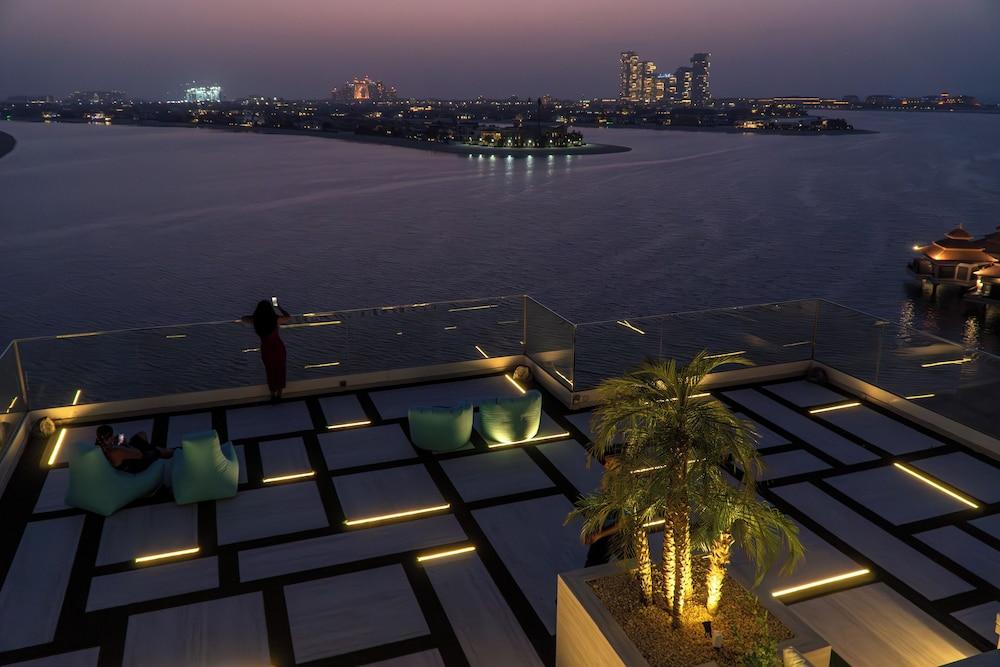 Royal Central The Palm — 10
