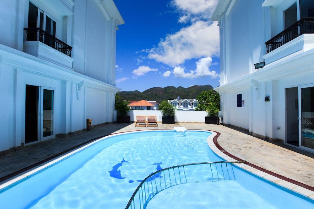 Paragon Villa Hotel — 7