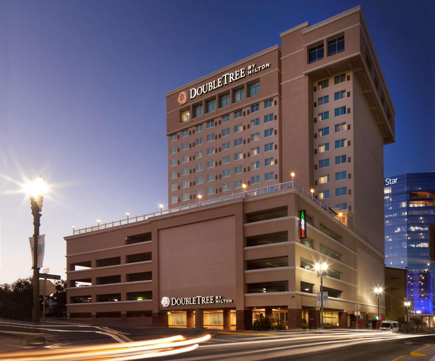DoubleTree by Hilton El Paso Downtown — 9
