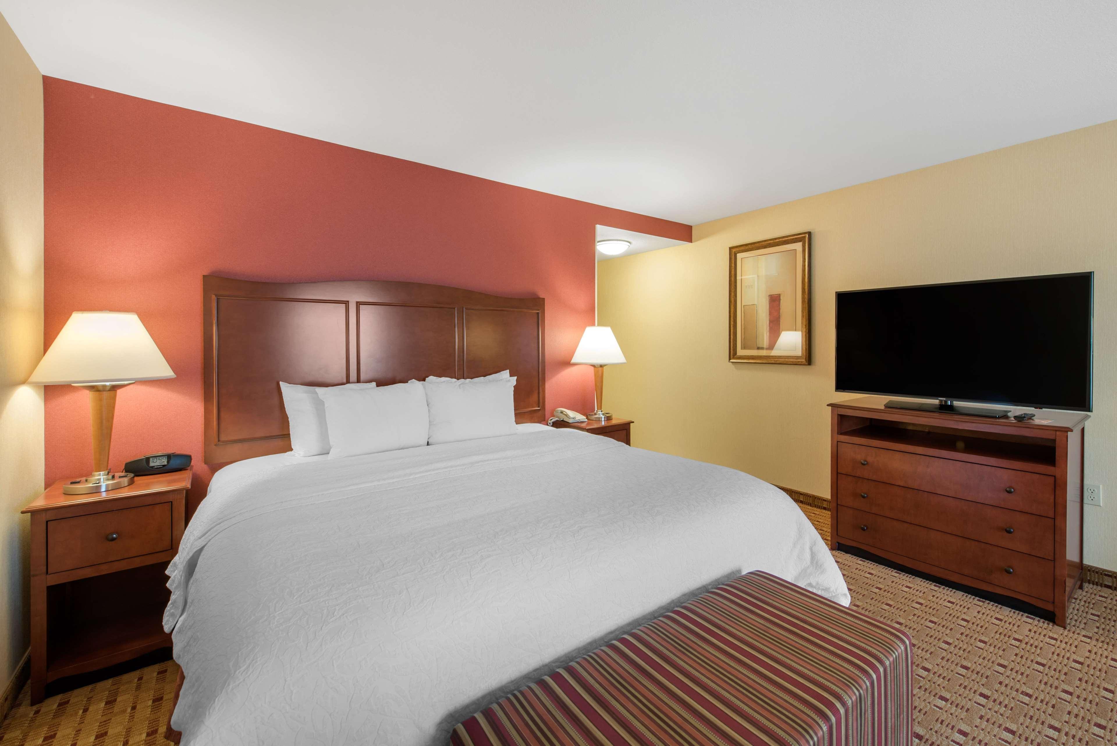 Hampton Inn And Suites Arcata — 10