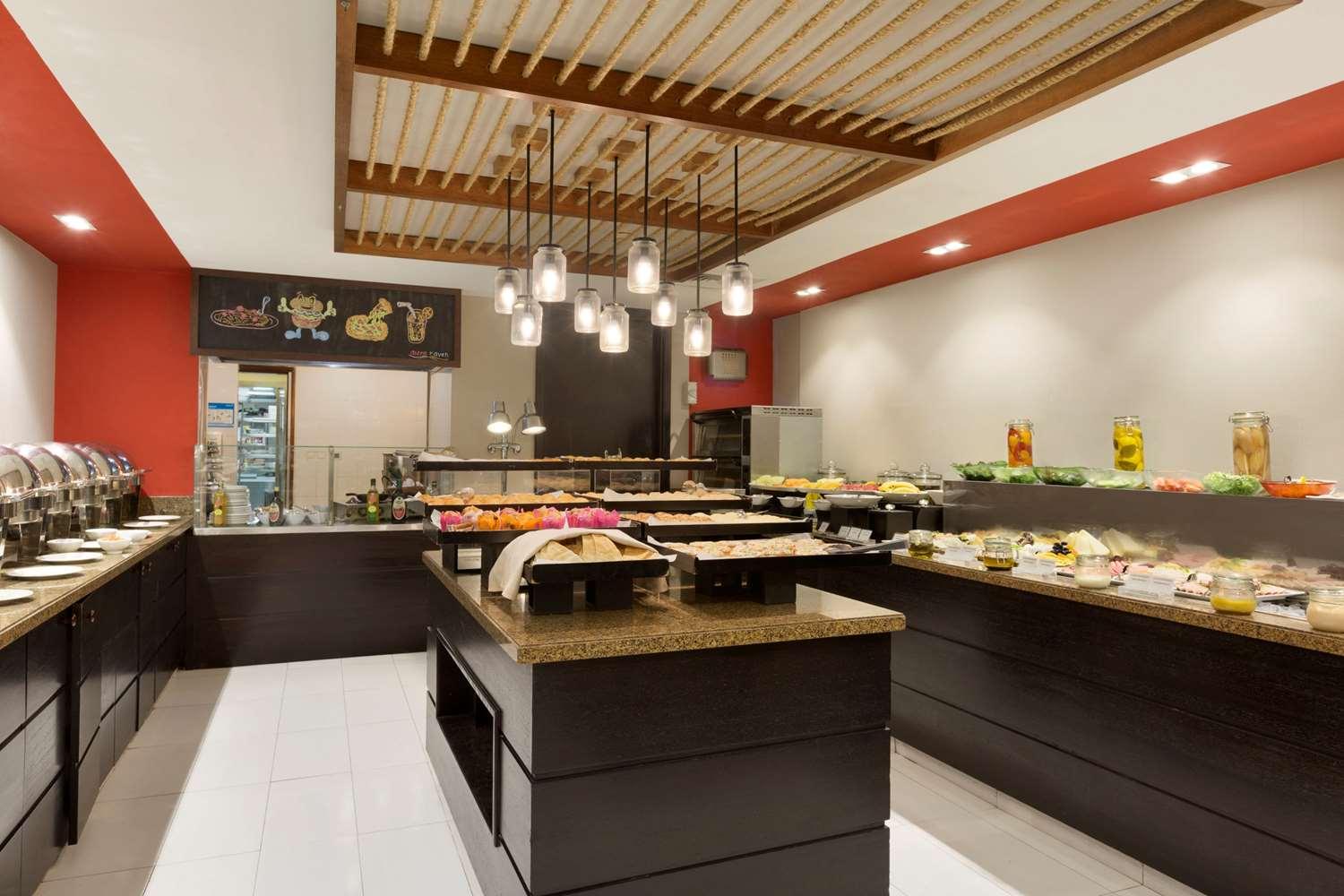 Ramada by Wyndham Downtown Dubai — 2