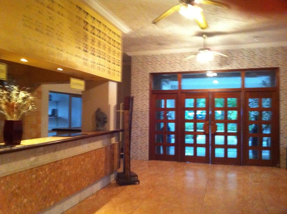 Mariador Palace — 2