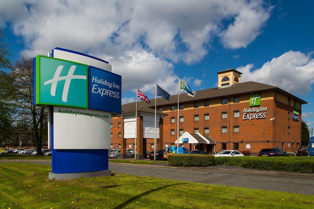 EXPRESS BY HOLIDAY INN BIRMINGHAM OLDBURY — 7