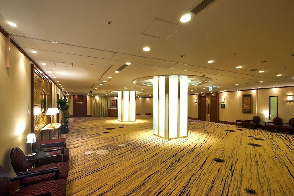 ANA CROWNE PLAZA NAGASAKI GLOVERHILL 67914 — 9