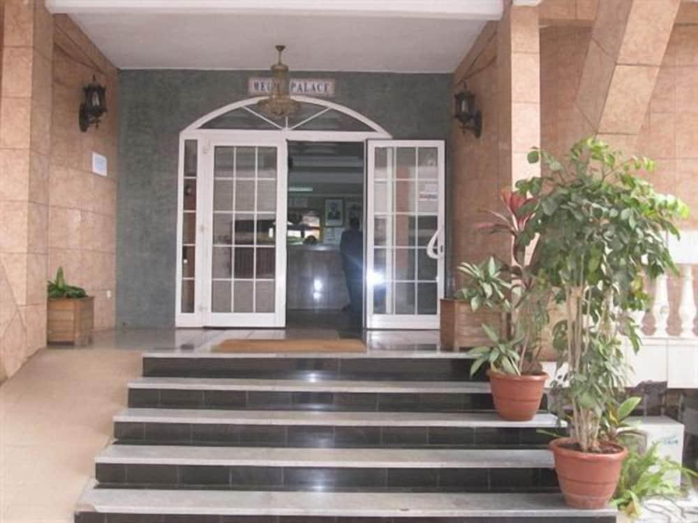 Hotel Meumi Palace — 4