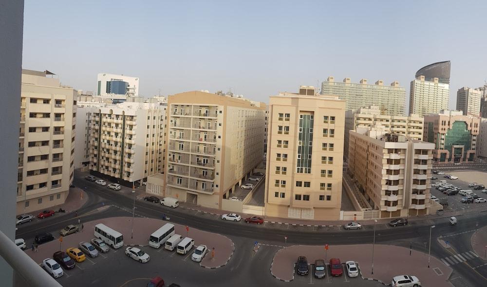 Tulip Hotel Apartment Bur Dubai — 2