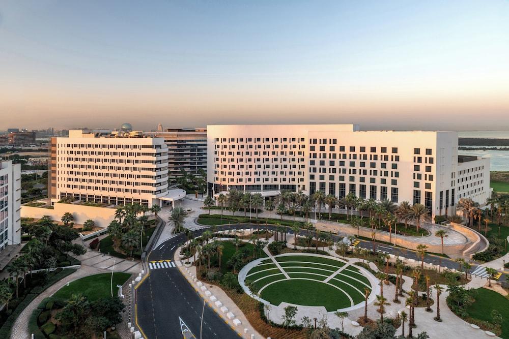 Crowne Plaza Abu Dhabi Yas Island — 9