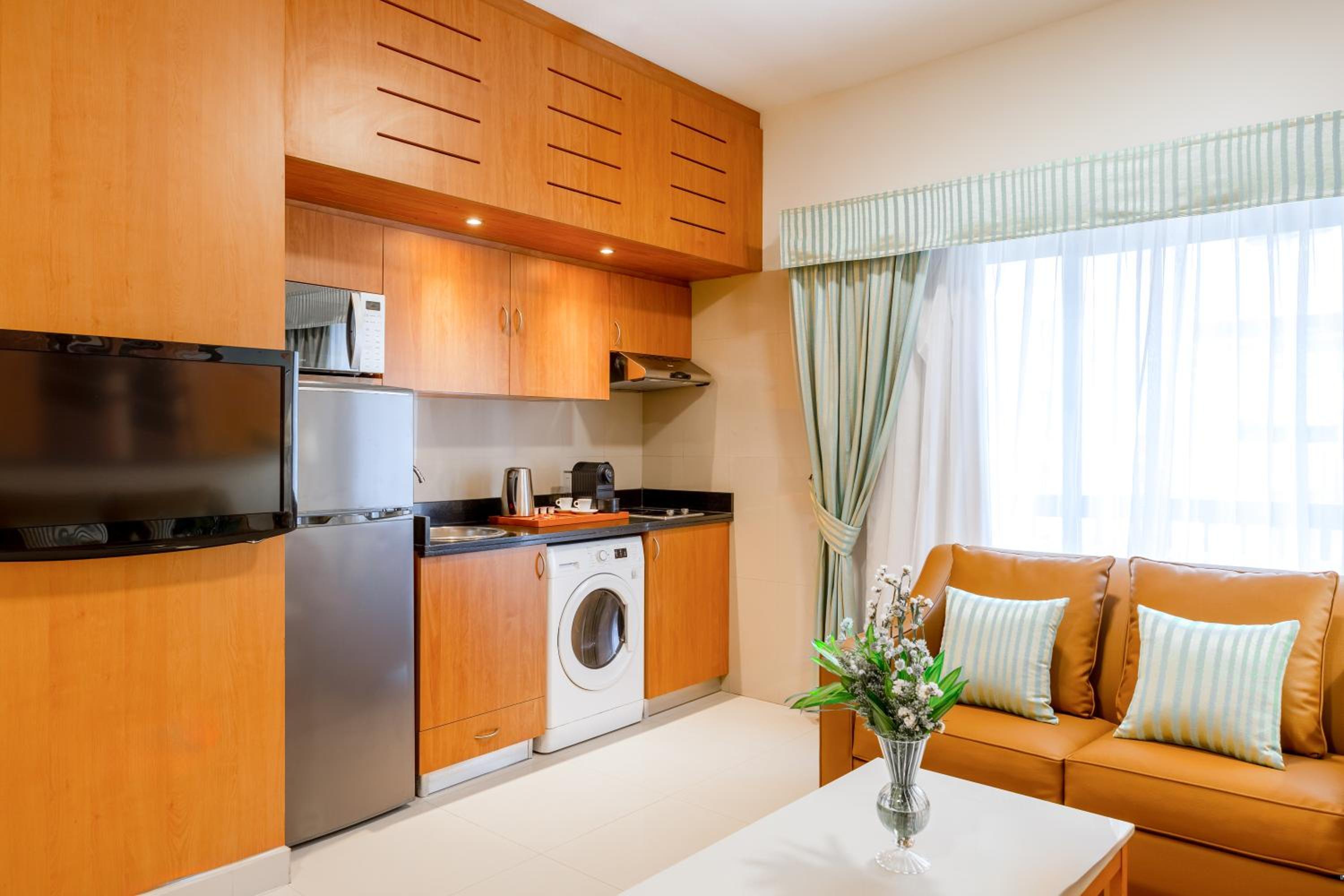 Golden Sands Hotel Apartments 3-5-10 — 7