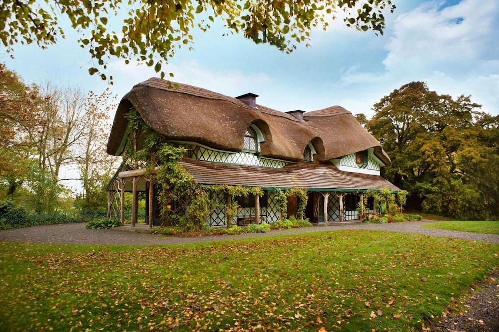 CAHIR HOUSE HOTEL 97499 — 8