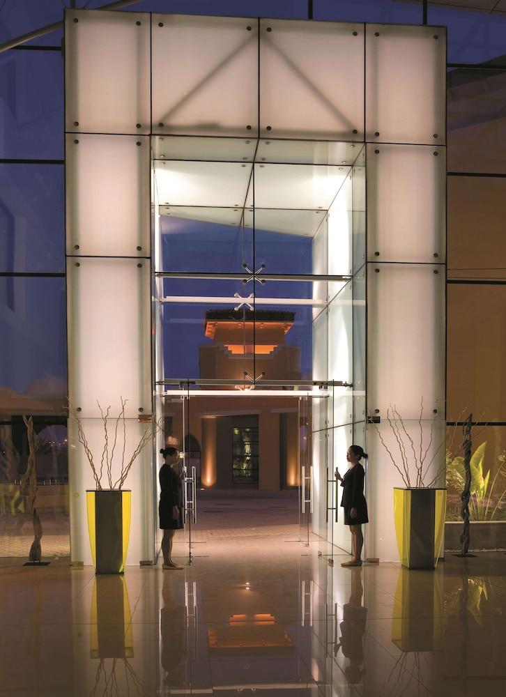 Traders Hotel Qaryat Al Beri — 7