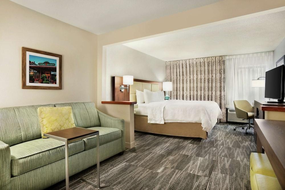 HAMPTON INN FINDLAY — 7
