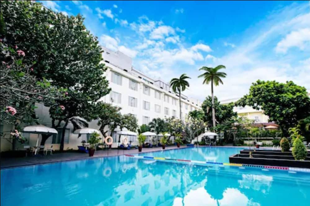 NEW SAPHIR HOTEL YOGYAKARTA 14484 — 10