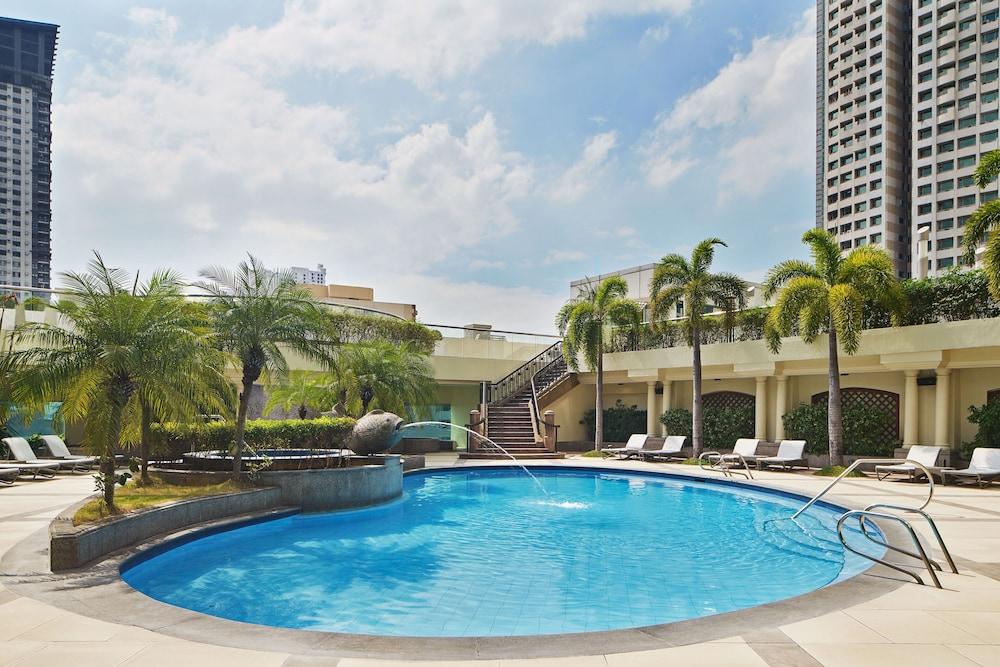 Sheraton Manila Bay — 3