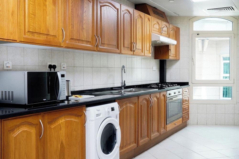 Roda Al Murooj Residences — 10