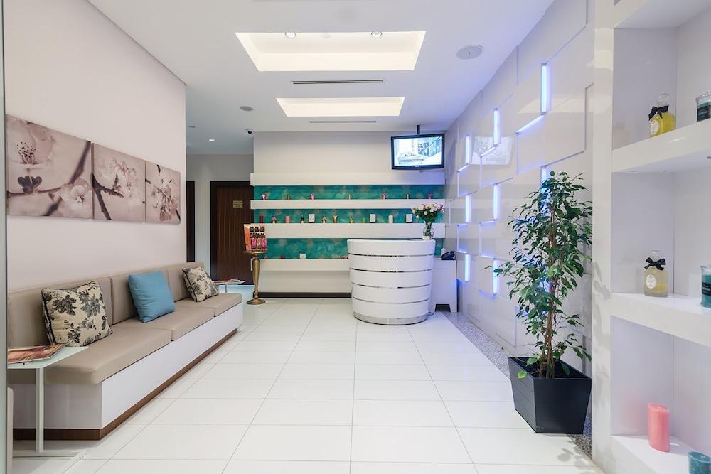 La Suite Dubai Hotel & Apartments — 10
