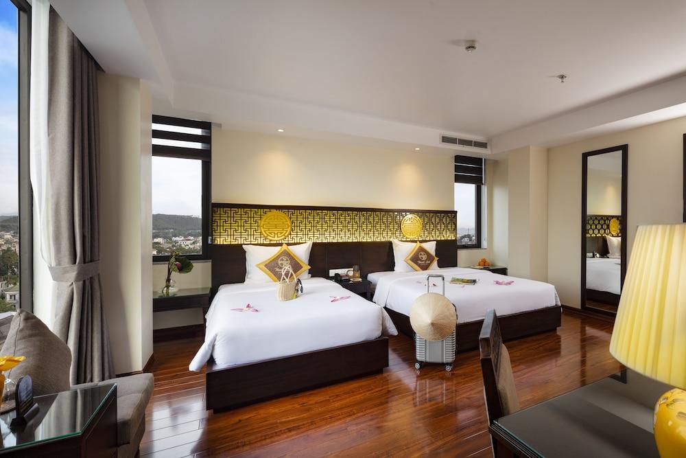 Thanh Lich Royal Boutique Hotel — 9