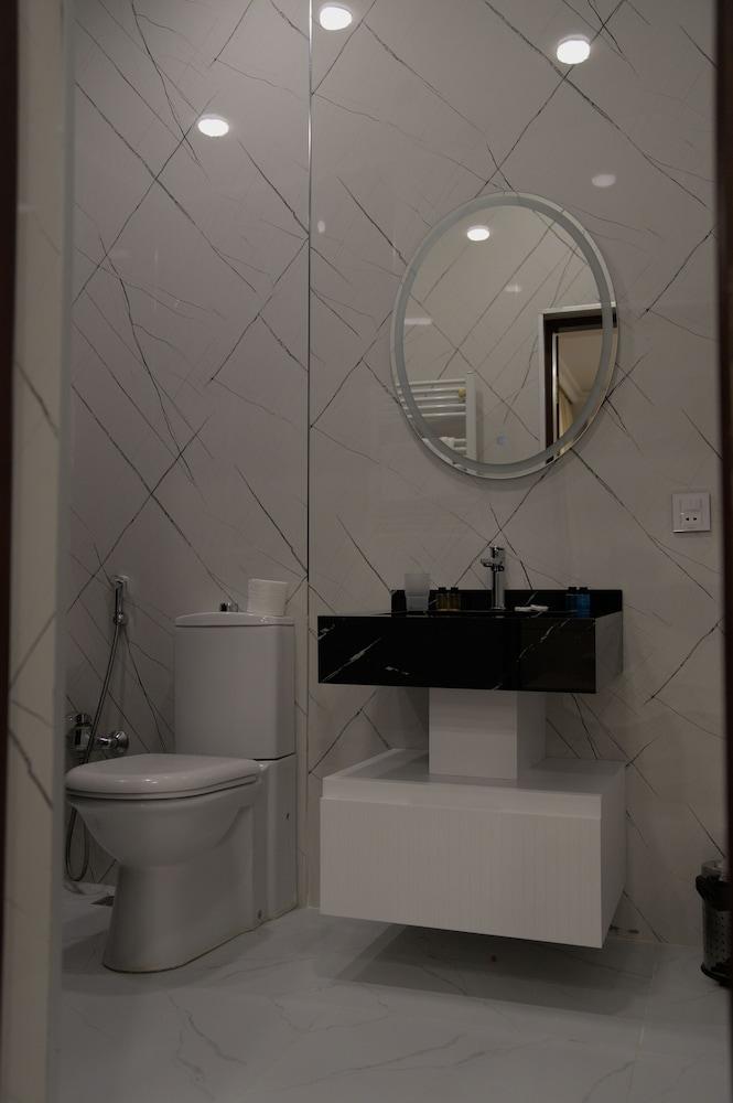 Premier Hotel — 5