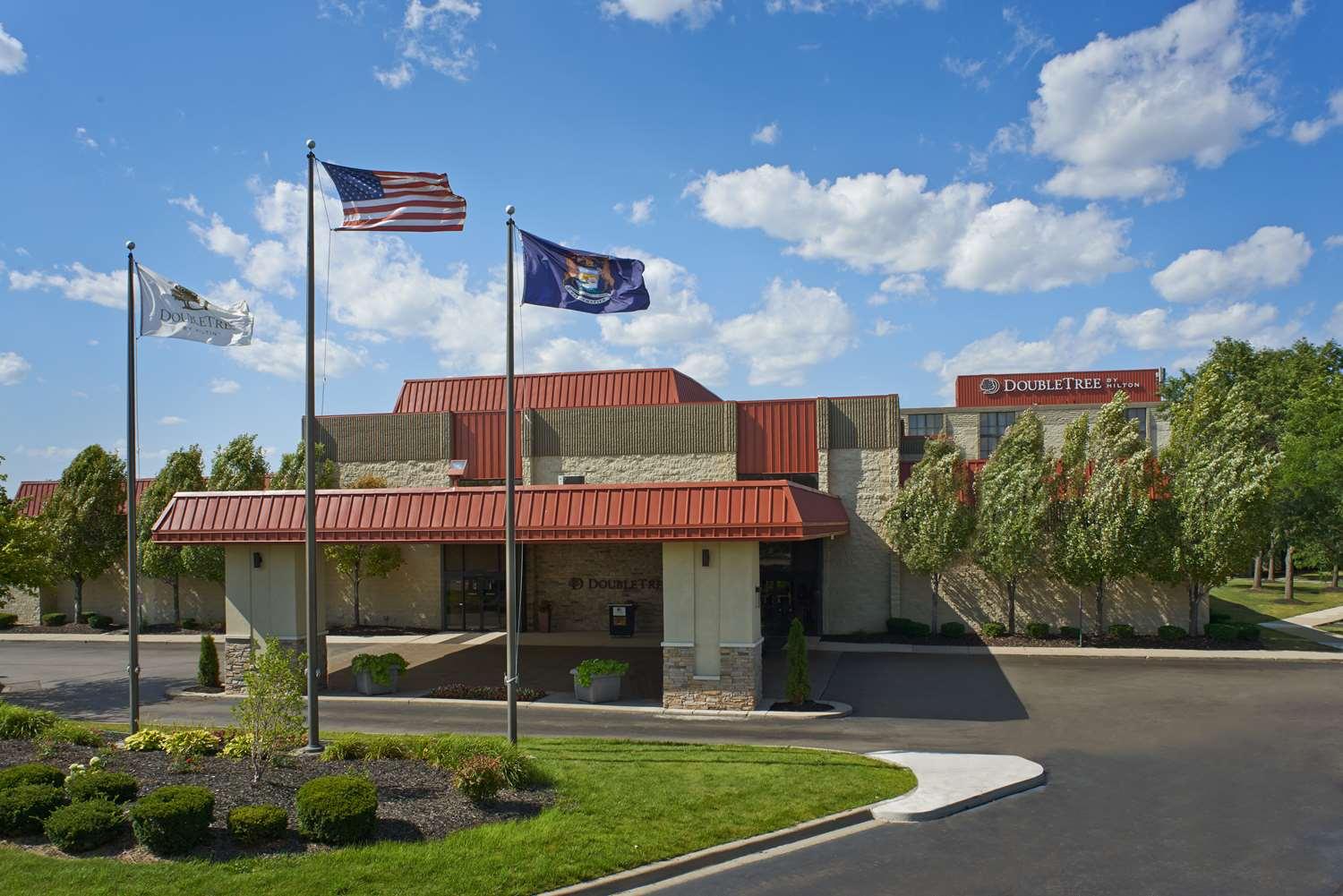 Doubletree By Hilton Detroit - Dearborn — 4