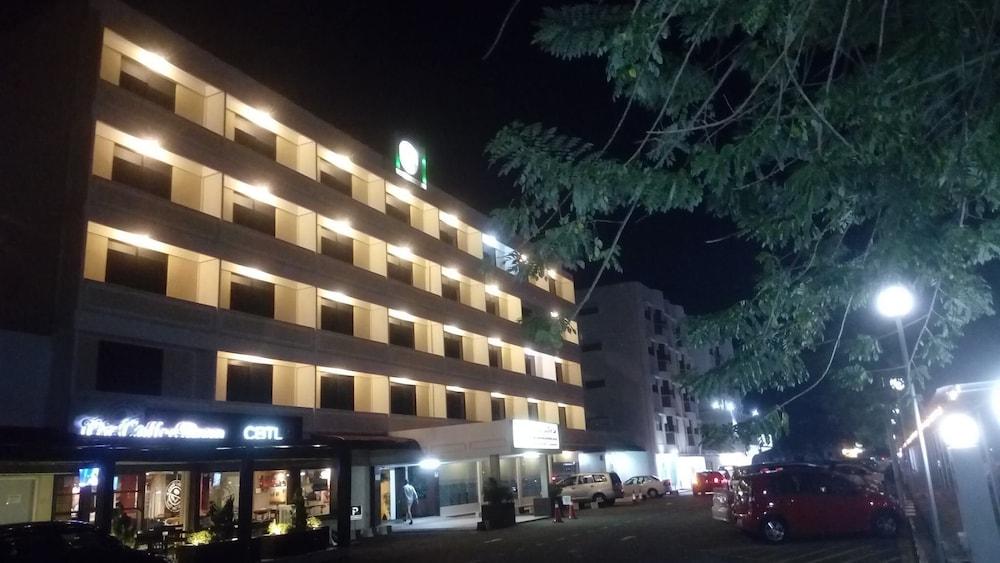 Sea View Hotel — 5