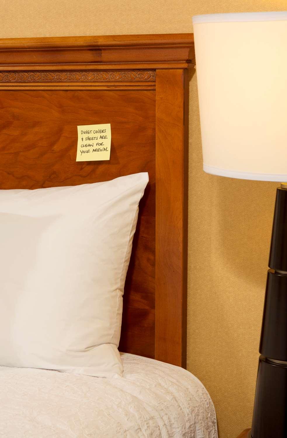 Hampton Inn Alexandria/Pentagon South — 10