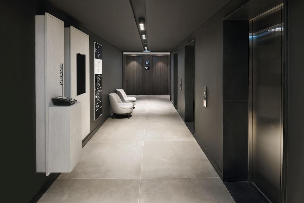 Courtyard World Trade Centre Dubai — 5