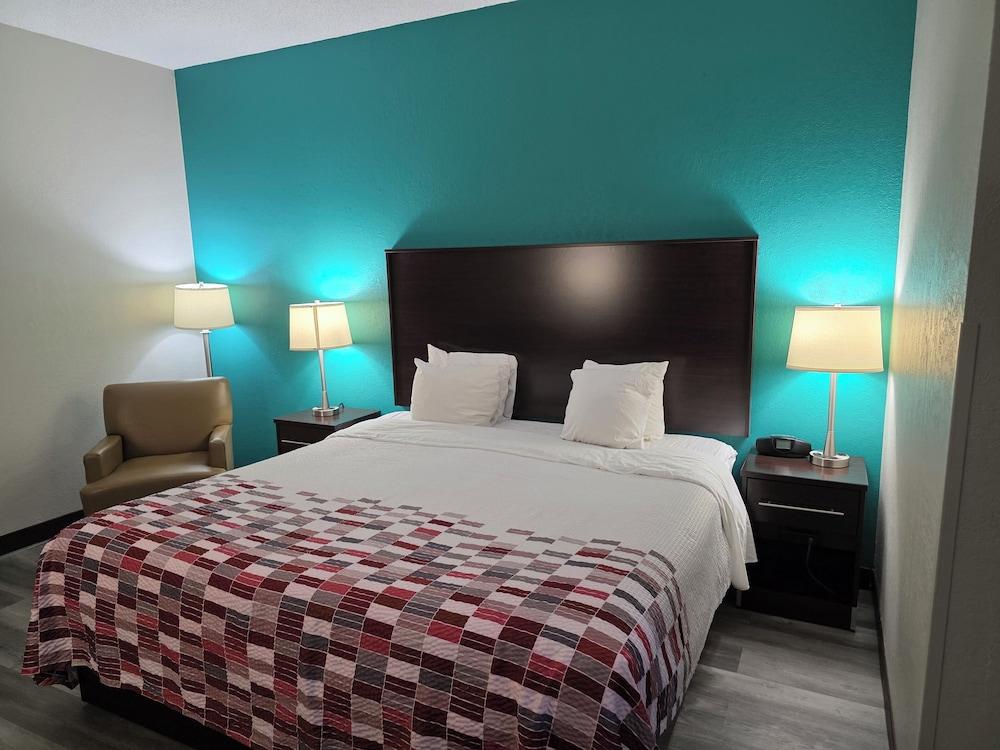 Sonesta Essential Ames — 7