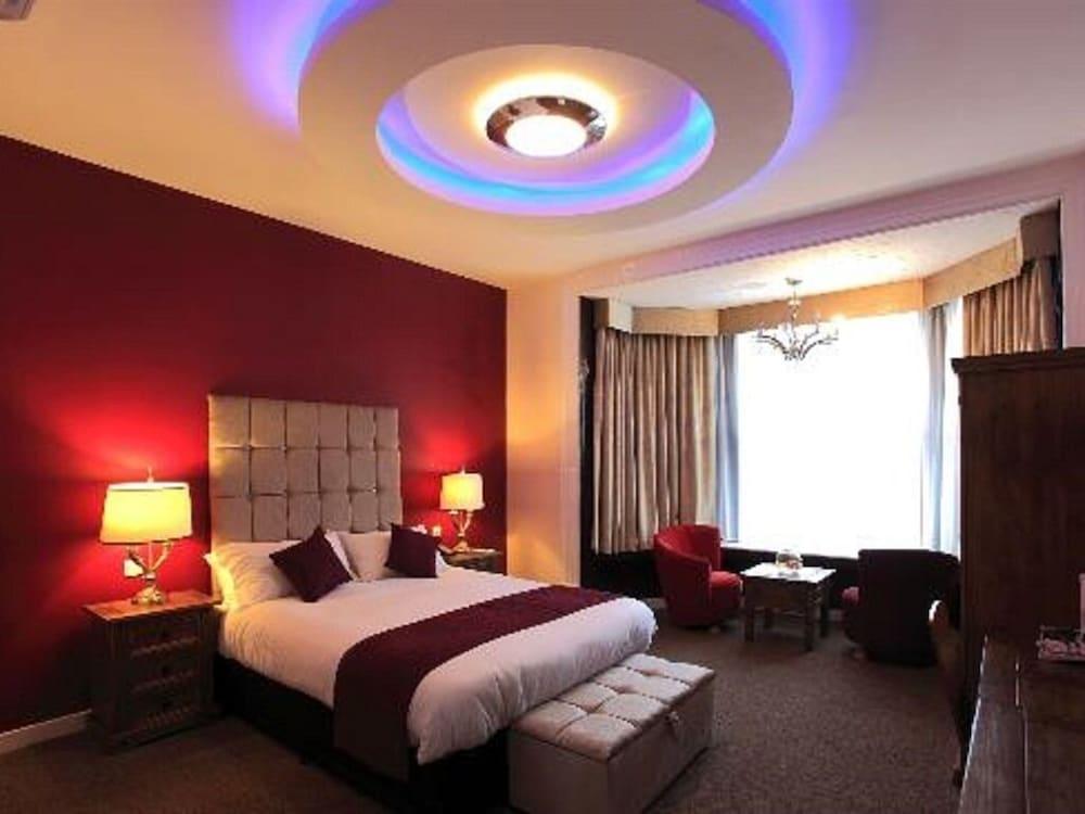 The Pearl Hotel — 8