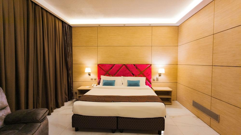 Hotel Sarakawa — 9