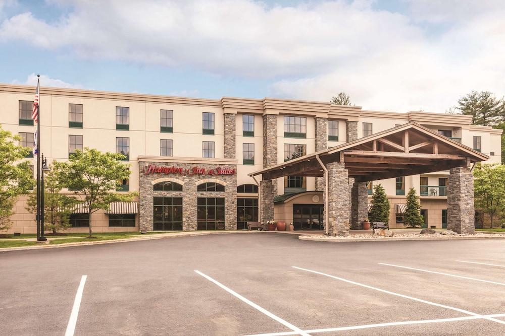 Hampton Inn Suites Lake George — 9
