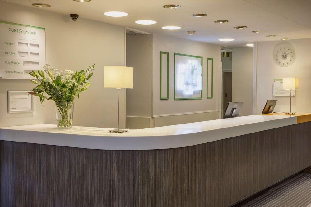 HOLIDAY INN WASHINGTON — 6