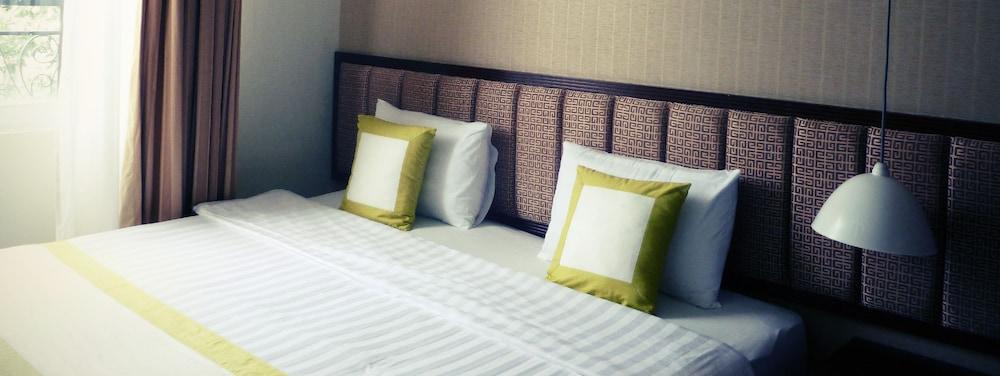 Golden Ant Hotel — 8