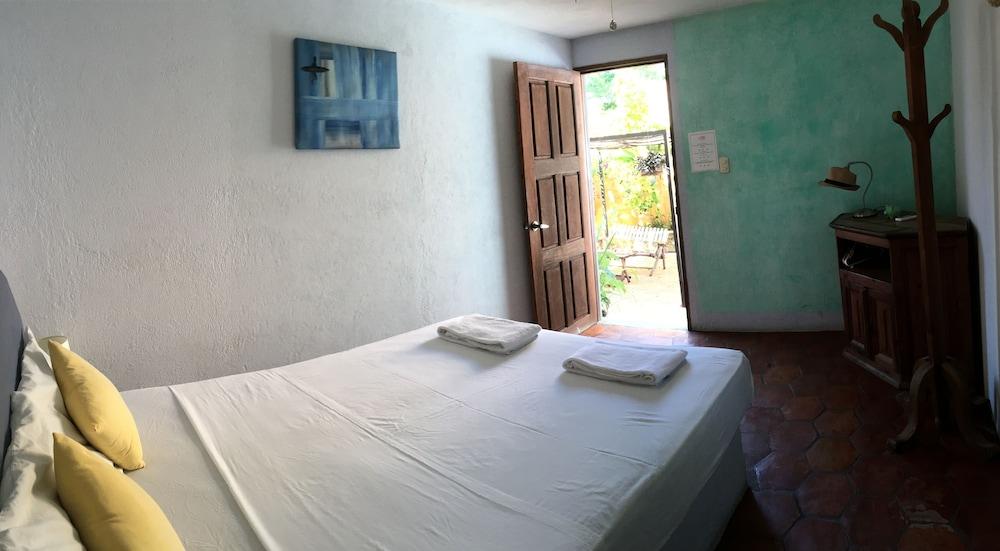 El Jardin Hotel & Restaurant 1142758 — 10