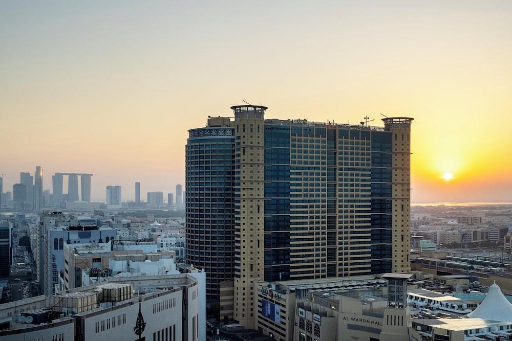 Grand Millennium Al Wahda Hotel — 4