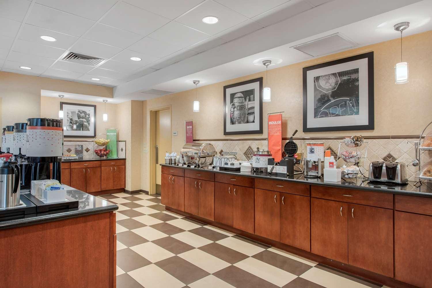 Hampton Inn And Suites Arcata — 3