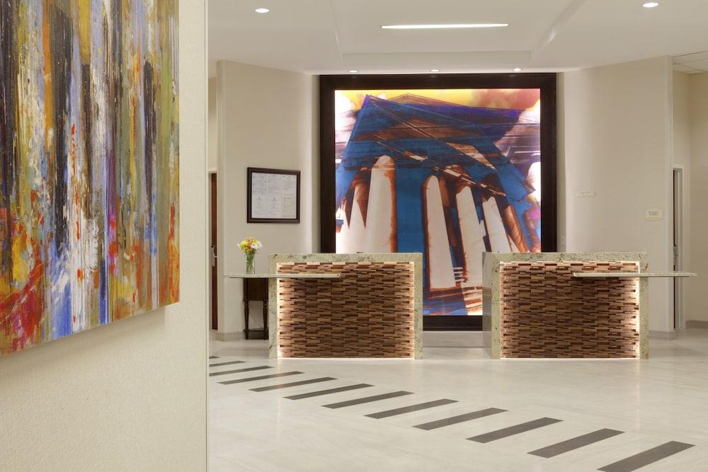Residence Inn Alexandria Old Town South at Carlyle — 3