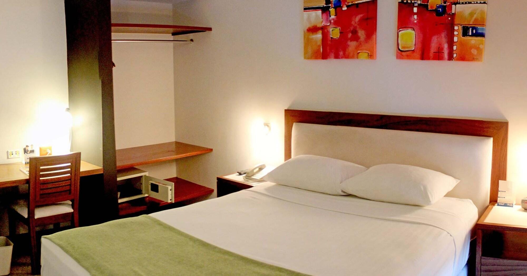 Hotel Hex 1143038 — 10