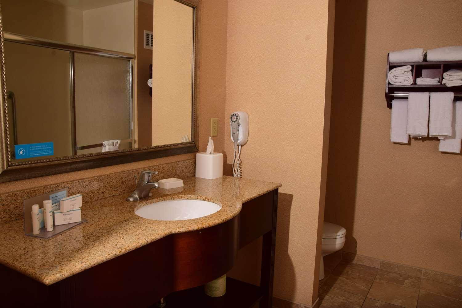 Hampton Inn Indiana — 2