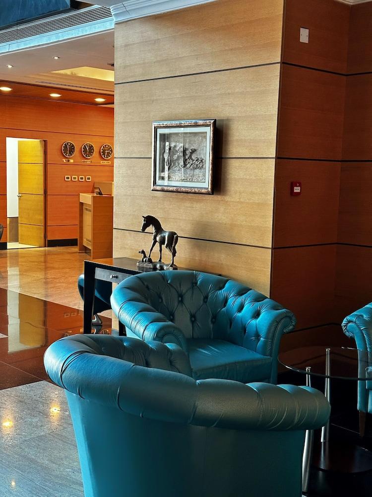 Armada Avenue Hotel — 5